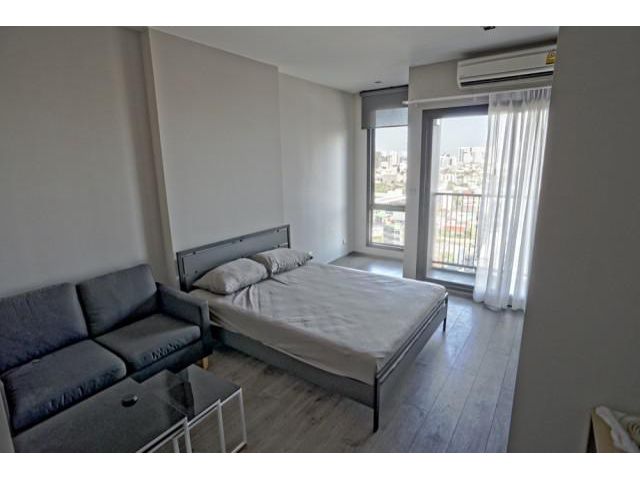 รหัสทรัพย์ B2527 ให้เช่า Whizdom Avenue รัชดา-ลาดพร้าว  (เฟอร์นิเจอร์ครบ พร้อมอยู่)