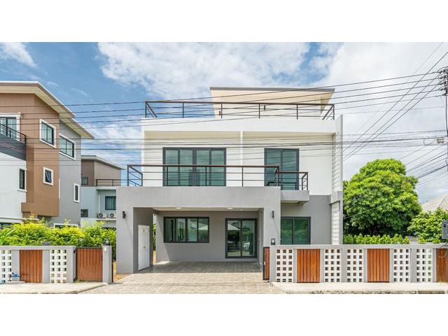 ขายบ้านสไตล์โมเดิร์นใกล้มหาวิทยาลัยเชียงใหม่74 ตรว