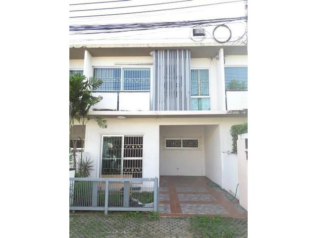 ให้เช่าทาวน์เฮ้าส์2ชั้น เดอะแพลนท์ ซิตี้ ลาดพร้าว