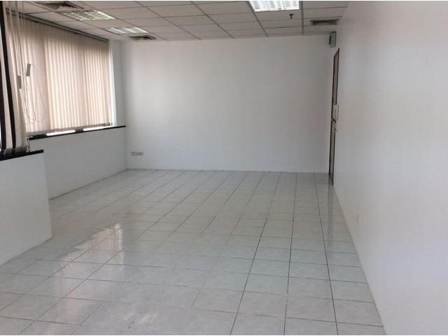 ให้เช่าพื้นที่สำนักงาน อาคารเจมส์ทาวเวอร์ ย่านสีลม