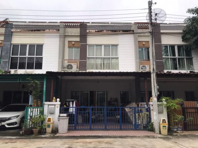 รหัสทรัพย์ B2542 ทาวน์โฮม 2 ชั้น หมู่บ้านนารา ทาวน์ วงแหวน – บางนา สภาพดีมาก