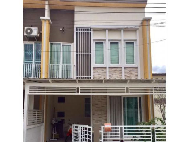 รหัสทรัพย์ 5289 ทาวน์โฮม 2 ชั้น โกลเด้นท์ทาวน์ งามวงศ์วาน-ประชาชื่น หลังริม