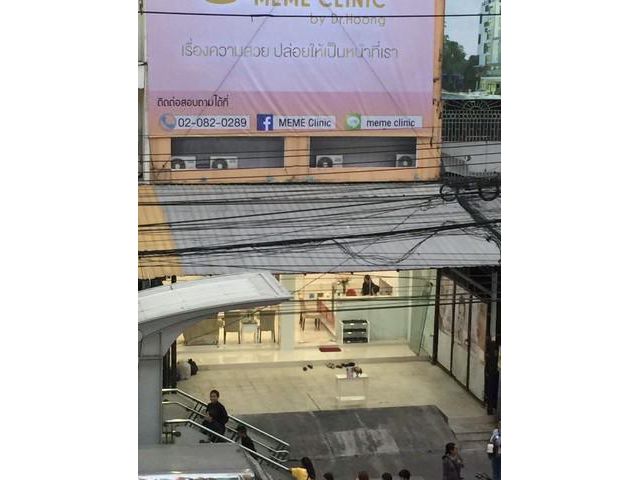 ให้เช่าอาคารพาณิชย์ 4ชั้นครึ่ง 2คูหา ถนนสุขุมวิท