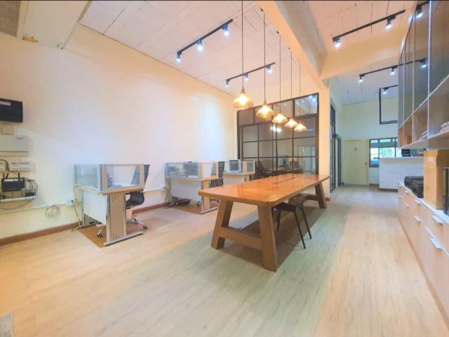 (ขาย/เช่า) Home Office สไตล์โมเดิร์นลอฟท์ บิ้วใหม่หมด ซอยรามคำแหง (ซ.30/1)