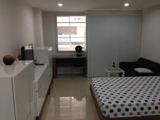 รหัสทรัพย์ B2585 ให้เช่า The Link สุขุมวิท 50 (ห้อง renovated ใหม่ พร้อมอยู่)