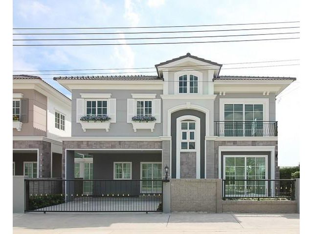 ขายบ้านใหม่หมู่บ้าน โกลเด้นนีโอสาทรติดถนนกัลปพฤกษ
