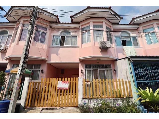 DD00197 ขายทาวน์เฮ้าส์ หมู่บ้านพีเคการ์เด้นท์