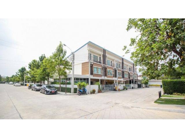 (ให้เช่า) ทาวโฮม 3 ชั้น วิลเลตซิตี้ พัฒนาการ 38 Villette City Pattanakarn บ้านใหม่ ตกแต่งครบ พร้อมอยู่ ใกล้สวนโครงการ