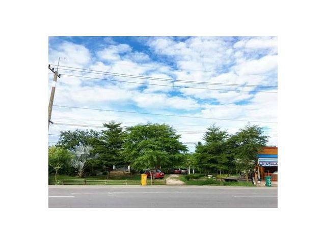 ขายด่วนบ้านพร้อมที่ดินติดถนนหลัก 3199 ถนนแปดเลน