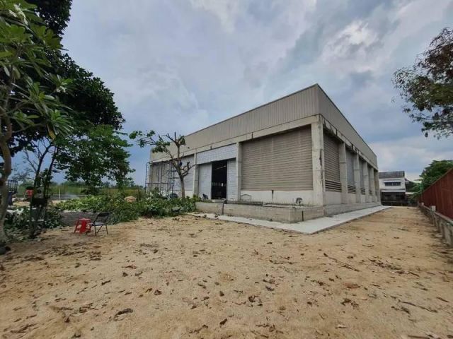ให้เช่า โกดัง warehouse พร้อมสำนักงาน ถ. หทัยราษฎร์ ลำลูกกา ปทุมธานี 1000 ตร. ม.