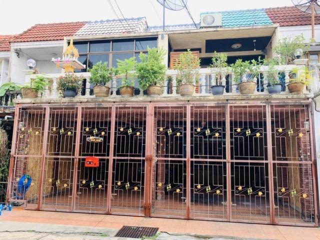 รหัสทรัพย์ B2660 ให้เช่าบ้าน 2 หลังแฝด ในหมู่บ้านเพชรเกษม 2 (อนุญาตเลี้ยงสัตว์ได้)