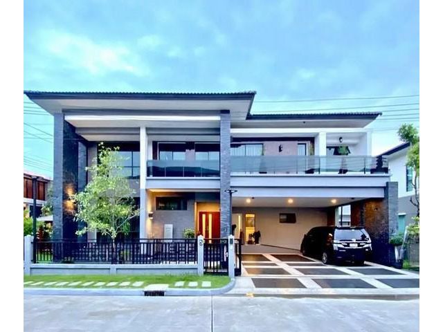 ให้เช่าและขายบ้านเดี่ยว 3 ชั้น ถนนพัฒนาการ