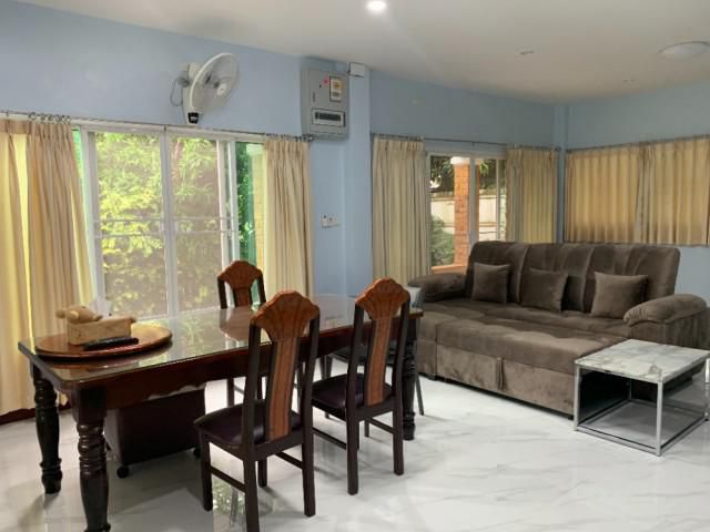 รหัสทรัพย์ B2669 บ้านเดี่ยวให้เช่า ใกล้สุวรรณภูมิ พื้นที่กว้าง สไตล์คอนโดในรีสอร์ท