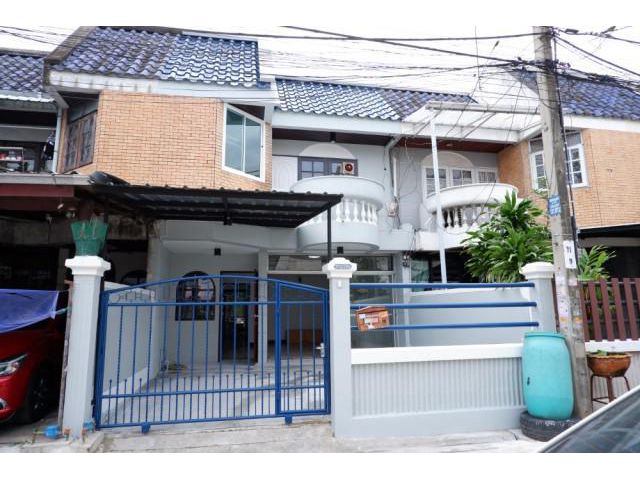 รหัสทรัพย์ B2665 ให้เช่า ทาวน์เฮ้าส์ 2 ชั้น บ้านตั้งอยู่บนถนนพระราม 2 ซอย 20