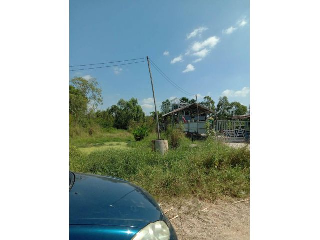 ขายที่ดินเรียบทางรถไฟห้วยกะปิ 1-1-23ไร่ เหมา 4.5 ล้านบาท ต.ห้วยกะปิ อ.เมือง จ.ชลบุรี