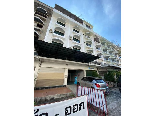 For Rent อาคารพาณิชย์ 4 ชั้นครึ่ง 2 คูหา