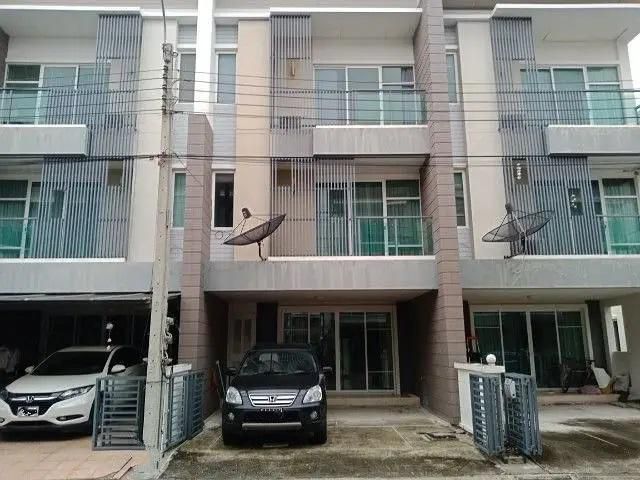 ให้เช่าทาวโฮม หมู่บ้านทาวน์ อเวนิว ศรีนครินทร์