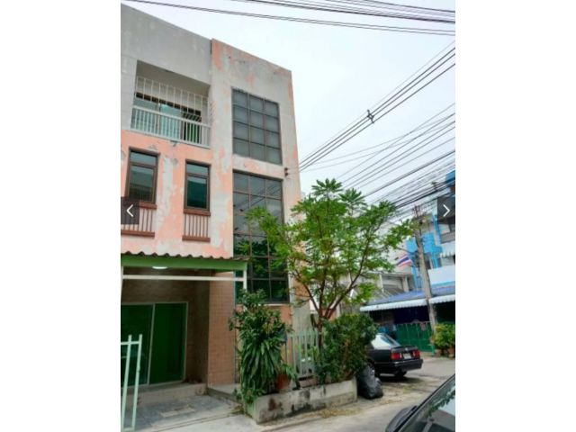 ให้เช่าทาวน์โฮม 3ชั้น ลาดพร้าว 87 เนื่อที่ 250 ตรม