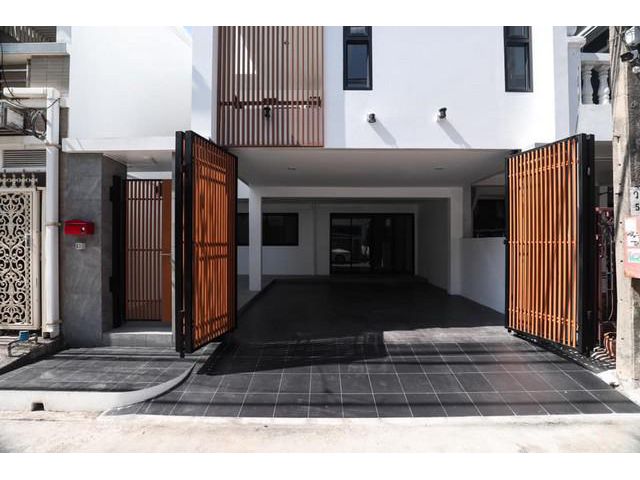 ให้เช่าโฮมออฟฟิศ 32ตรว สาธุประดิษฐ์ซอย15 ช่องนนทรี