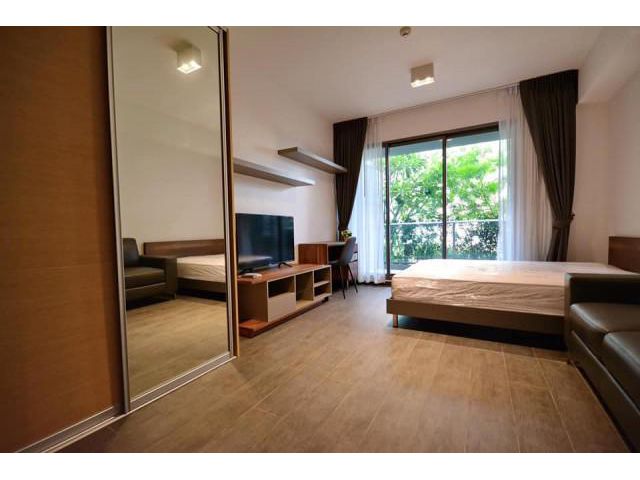 A0188 The Lofts Ekkamai  ติด Bts เอกมัย ห้องสวย วิวดี ระเบียงกว้าง