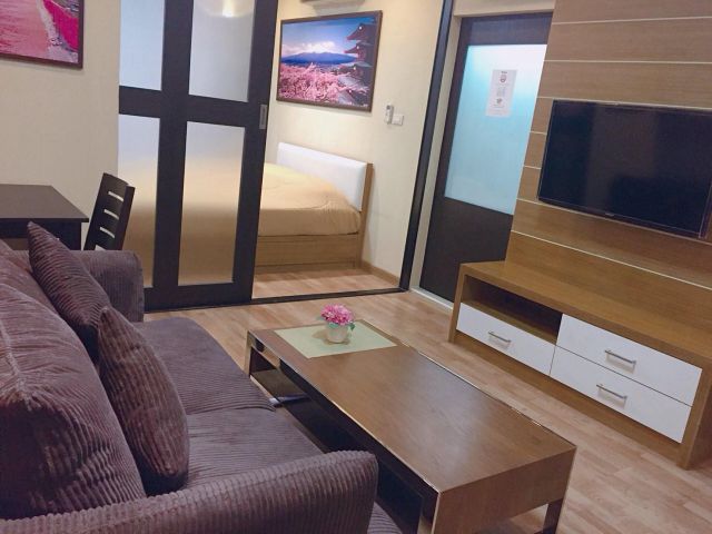 ให้เช่าลัดดาคอนโดวิว ศรีราชา  ห้องสวยแต่งครบพร้อมอยู่  bank (Rich 0438)