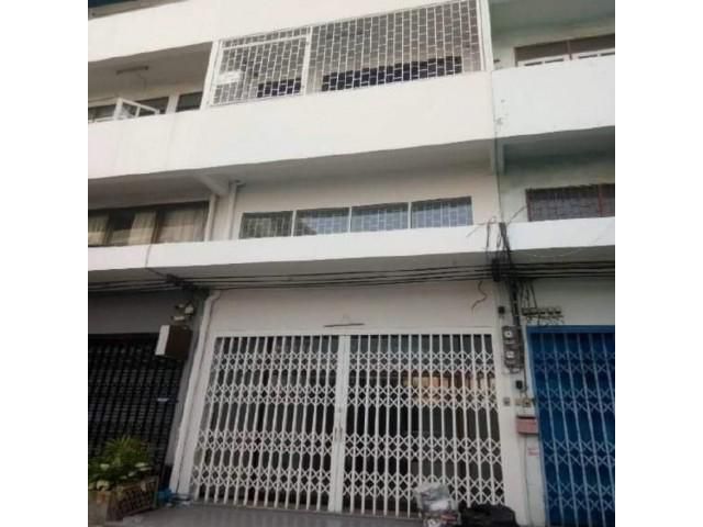 รหัสทรัพย์ B2875 ให้เช่าอาคารพาณิชย์ 1 คูหา 3 ชั้น มีชั้นลอยและดาดฟ้า ถนนจันทร์  ทำเลดี