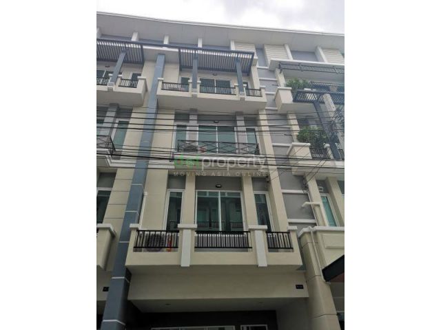 ให้เช่าทาวน์โฮม 4ชั้นโครงการ อาร์เคบิชเซ็นเตอร์ ลาดกระบัง