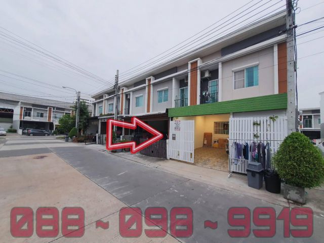 ทาวน์โฮม 2 ชั้น 18.4 ตร.ว. ม.พลีโน่ ศรีนครินทร์