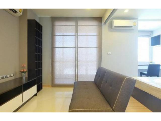 รหัสทรัพย์ B2926 ให้เช่า Tree Condo เอกมัย (ห้องไม่ร้อน ห้องน้ำแบบมีอ่างอาบน้ำ นอนแช่แก้เมื่อยสบายๆ)
