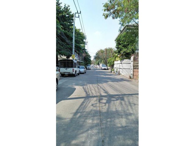 about 768 sqm. for rent Large land  not far Suan Luang 9 Park