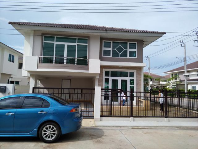 PP831บ้านเดี่ยวสองชั้น  4 ห้องนอน 3ห้องน้ำ จอดรถ2คัน  ชื่อหมู่บ้าน  ศุภาลัย การ์เด้นวิลล์ เข้าออกได้ทางซอย ประชาอุทิศ131