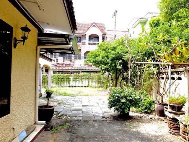ให้เช่าบ้านเดี่ยว 2 ชั้น 107 ตรว. ลาดพร้าว 64