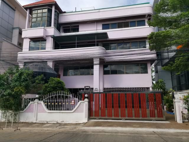 รหัสทรัพย์ A0367 หมู่บ้าน​ทาวน์อินทาวน์ ชั้น 3 ทั้งชั้น เหมาะกับทำออฟฟิค