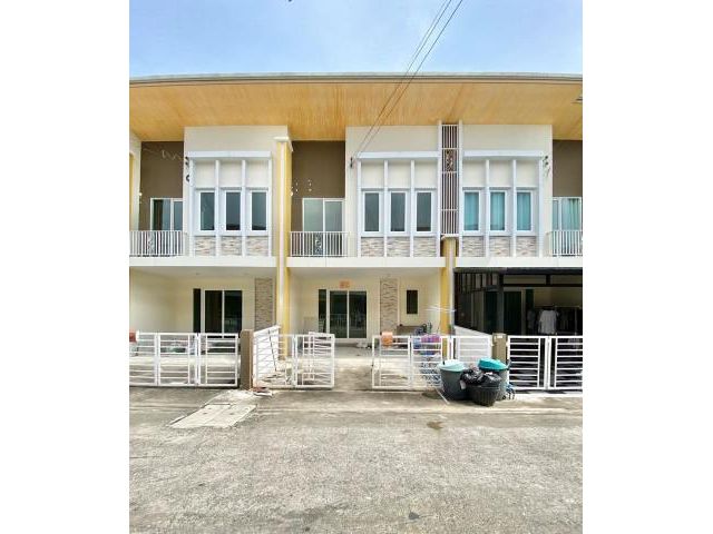 รหัสทรัพย์ B3003 ให้เช่า ทาวน์โฮม 2 ชั้น โครงการโกลเด้นทาวน์รัตนาธิเบศร์ - สถานีรถไฟฟ้าบางพลู