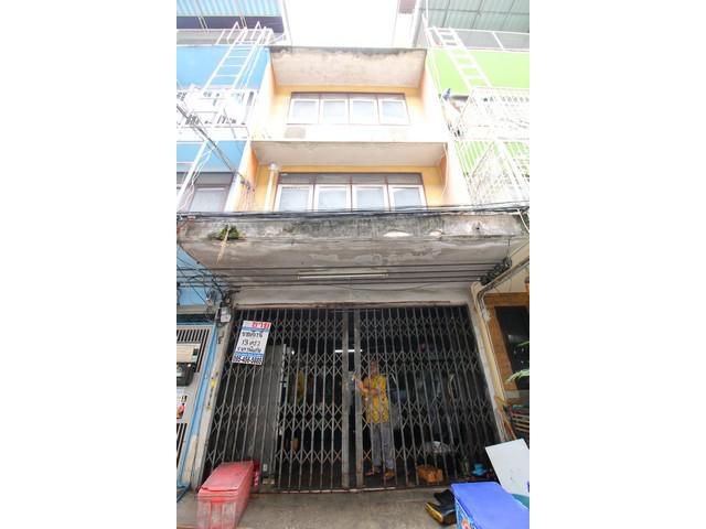 ขายด่วนอาคารพาณิชย์ 3 ชั้น ทำเลทอง รามคำแหง 57