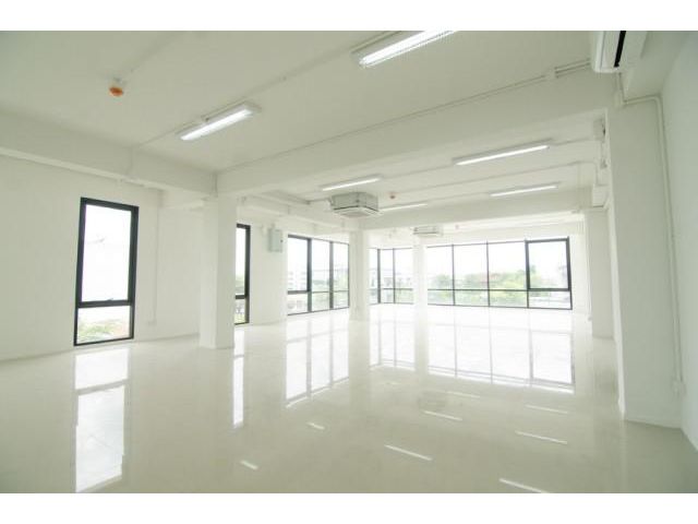 รหัสทรัพย์ A0479 oaks_office ใกล้รถไฟฟ้าอุดมสุข ใกล้ศูนย์แสดงสินค้าไบเทค