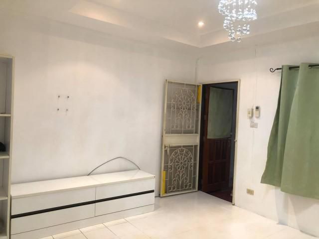 รหัสทรัพย์ A0512 หมู่บ้านเคหะธานี ซอย นวมินทร์ 74 มีเฟอร์ มีแอร์