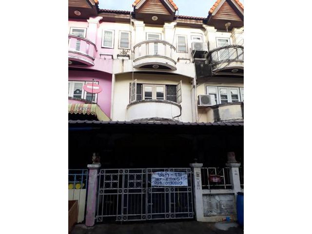 ให้เช่าทาวน์เฮ้า 3ชั้น 5นอน พงษ์ศิริชัย เพชรเกษม81