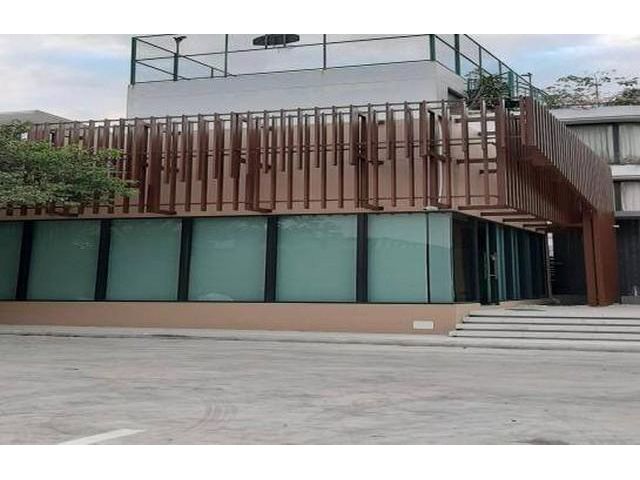 ให้เช่าพื้นที่ชั้นเดียวถนนสุขุมวิท ใกล้เอ็มโพเรียม