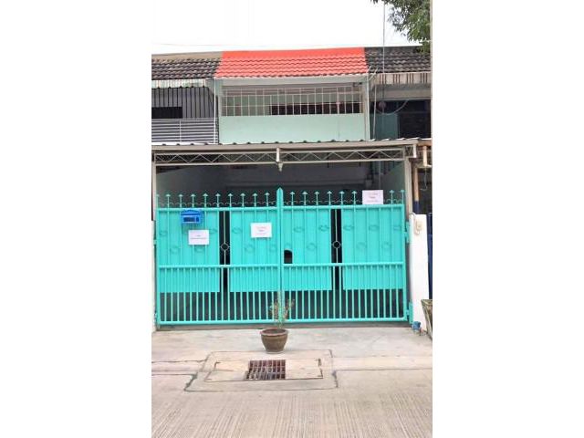รหัสทรัพย์ A0563 ทาวน์เฮ้าส์ ซอยสุขุมวิท 101 ใกล้BTSปุณณวิถี มีเฟอร์พร้อมอยู่