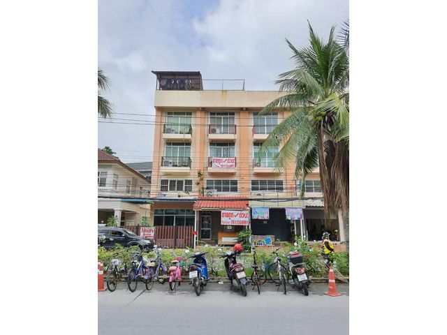 ตึกแถวโครงการวิเศษสุขนคร  3 ชั้นครึ่ง 25 ตารางวา