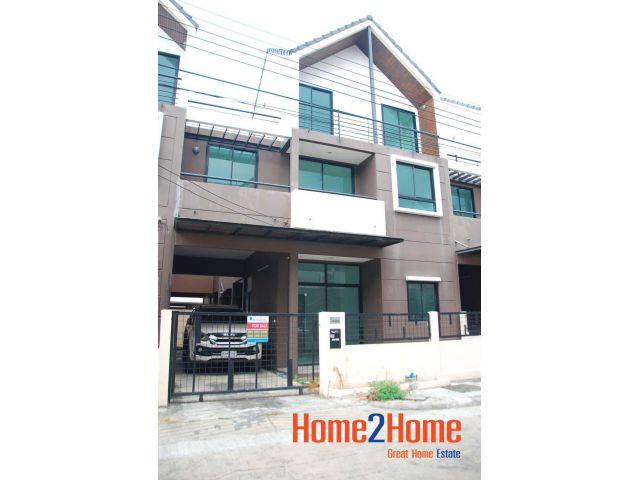 ขาย ทาวน์โฮม 3 ชั้น บ้านลูกกอล์ฟพรีเมียม เมืองทองธานี ขายต่ำกว่าราคาประเมิน