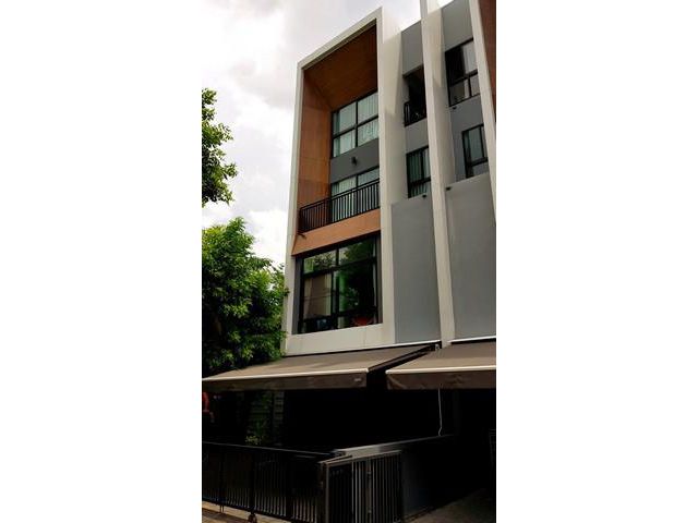 ขาย Town Home 3.5 ชั้น อาร์เดน พระราม 3