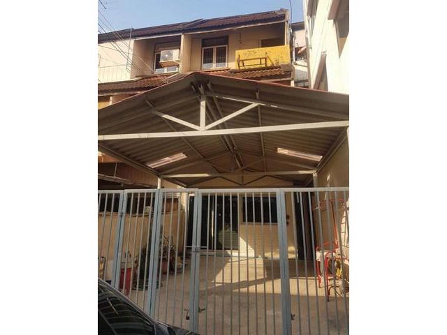 ให้เช่าทาวน์เฮ้าส์ 2 ชั้น รัชดาซอย3 ใกล้MRTพระราม9