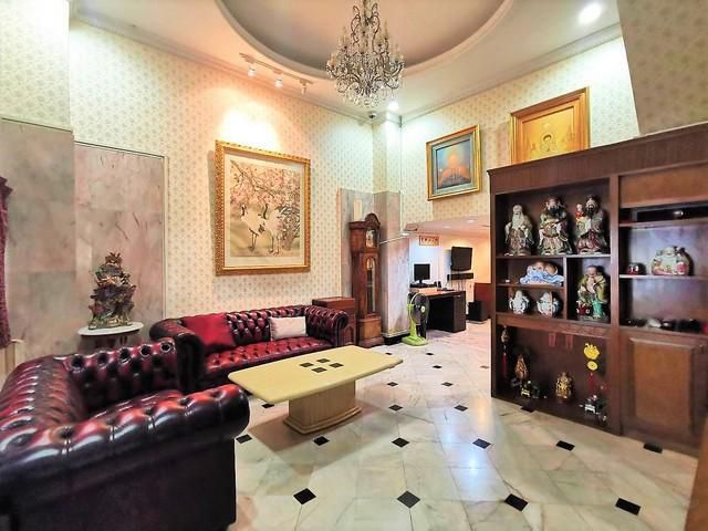 ให้เช่าทาวน์โฮม 4 ชั้นครึ่ง หมู่บ้านกรีนพีซ