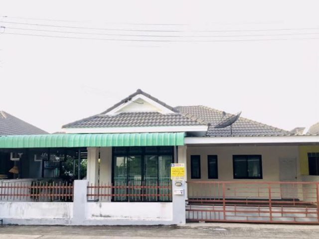 ขายบ้านแฝดใหม่ชั้นเดียว - หมู่บ้านรินรดา(พานทองชลบุรี)
