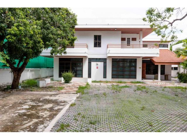 Single House Soi Thonglor for rent  298 sqw ให้เช่าบ้าน ทองหล่อ  4นอน 5น้ำ  0-2-98 ไร่