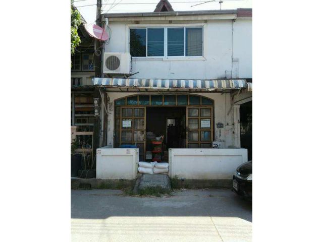 ทาวน์เฮ้าส์ 2 ชั้น 14 ตรว. ถ.บางนา-ตราด ซอย41 กม.6