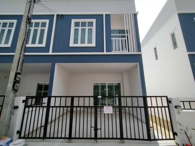 รหัสทรัพย์ B3209 ให้เช่าบ้านทำเลดี ใกล้รถไฟฟ้า ติดโลตัสสาขาสมุทรปราการ เดินทางสะดวก