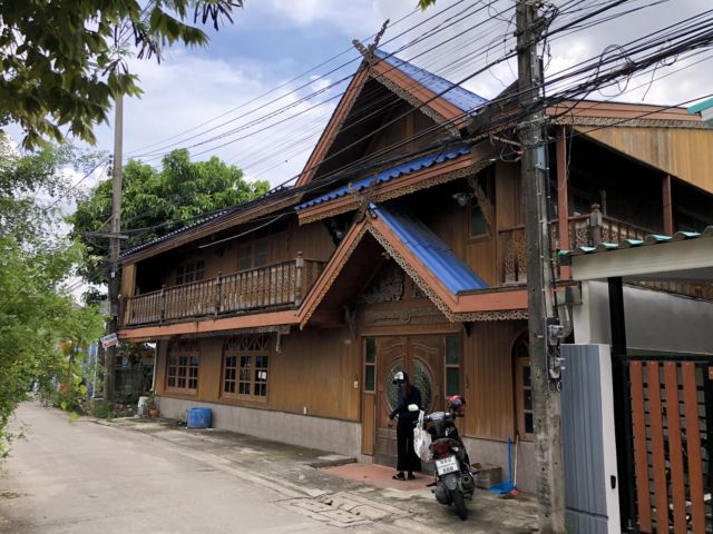 ให้เช่า บ้านทรงไทย ถนนเทอดไท87 ขนาด35ตรว 2ชั้น
